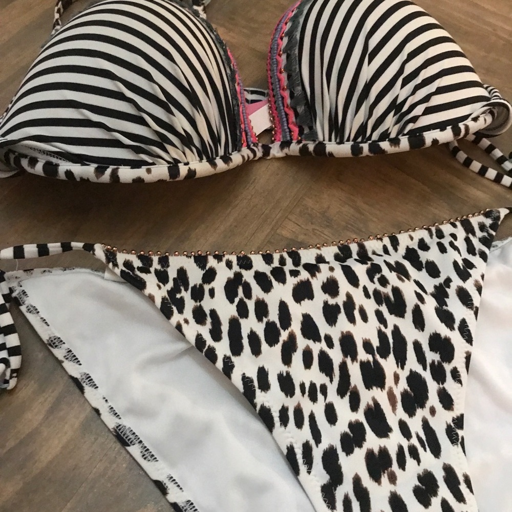 Victoria’s Secret Bikini Set 34DD/M